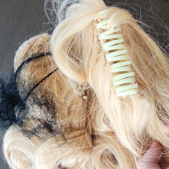 Halloween costume Golden Yellow Lolita Wig - Picture 6 of 9